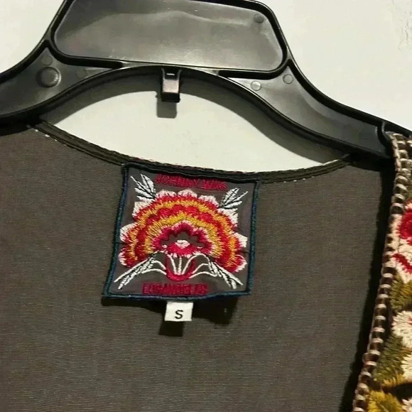 JHONNY WAS Womens Embroidered Velvet Tunic blouse Floral Size Small - Picture 2 of 5